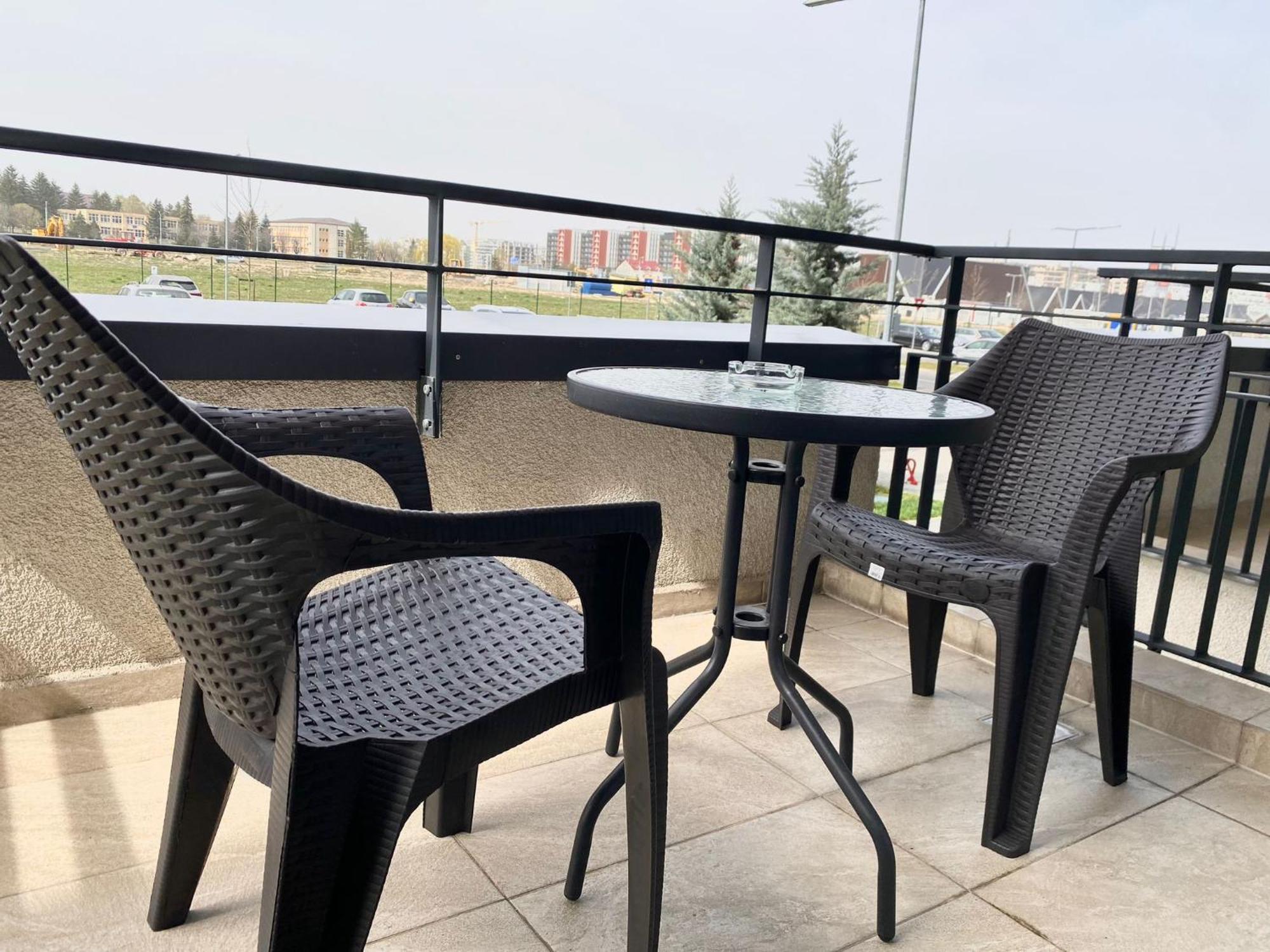 Apartment Jad - Luxury 3 & 2 In Kasper, Near Coresi Mall