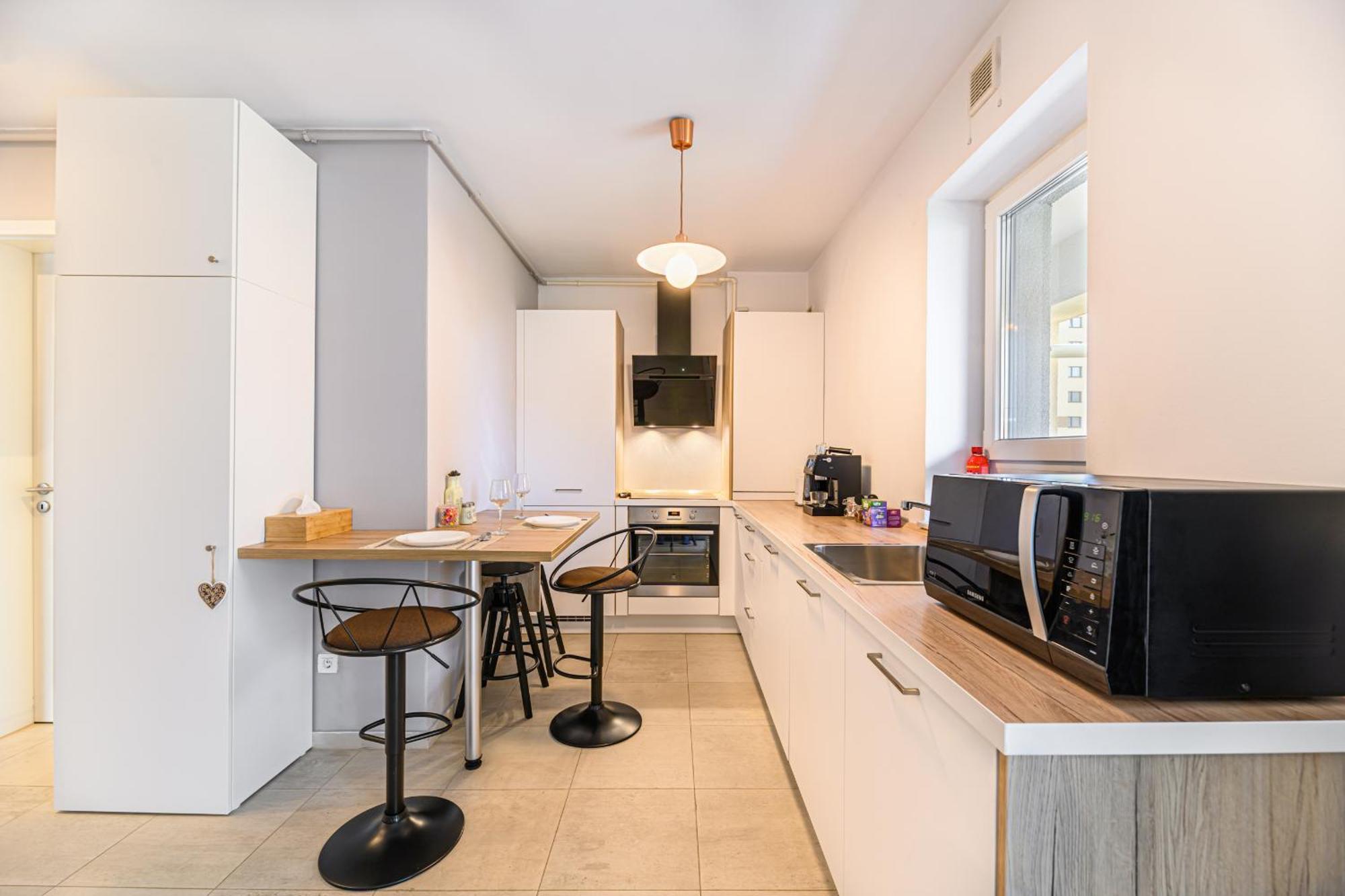 Apartment Jad - Luxury 3 & 2 In Kasper, Near Coresi Mall Brasov