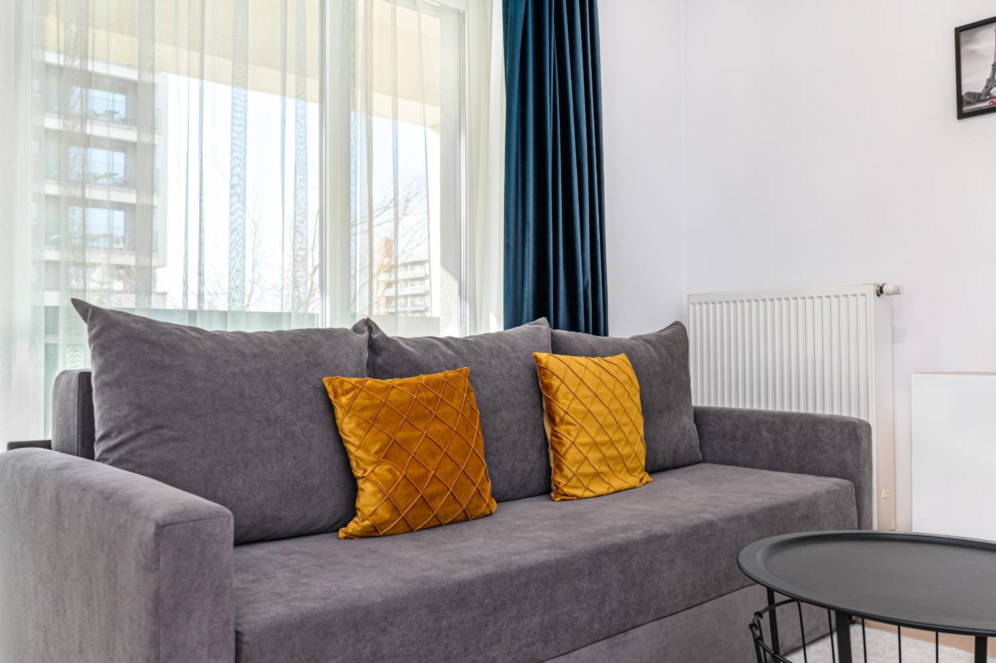 Jad - Luxury 3 & 2 In Kasper, Near Coresi Mall Apartment Brasov