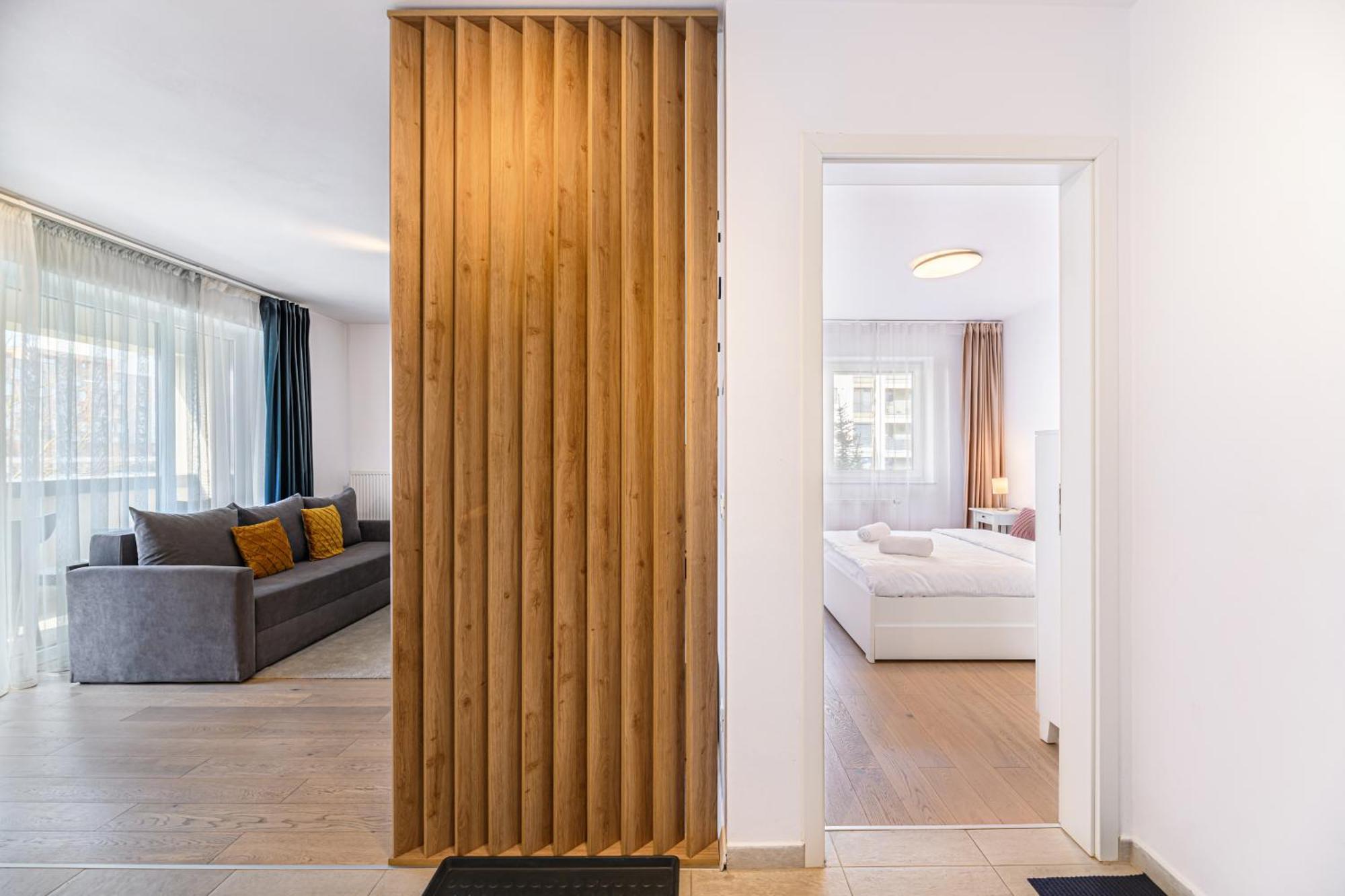 Apartment Jad - Luxury 3 & 2 In Kasper, Near Coresi Mall