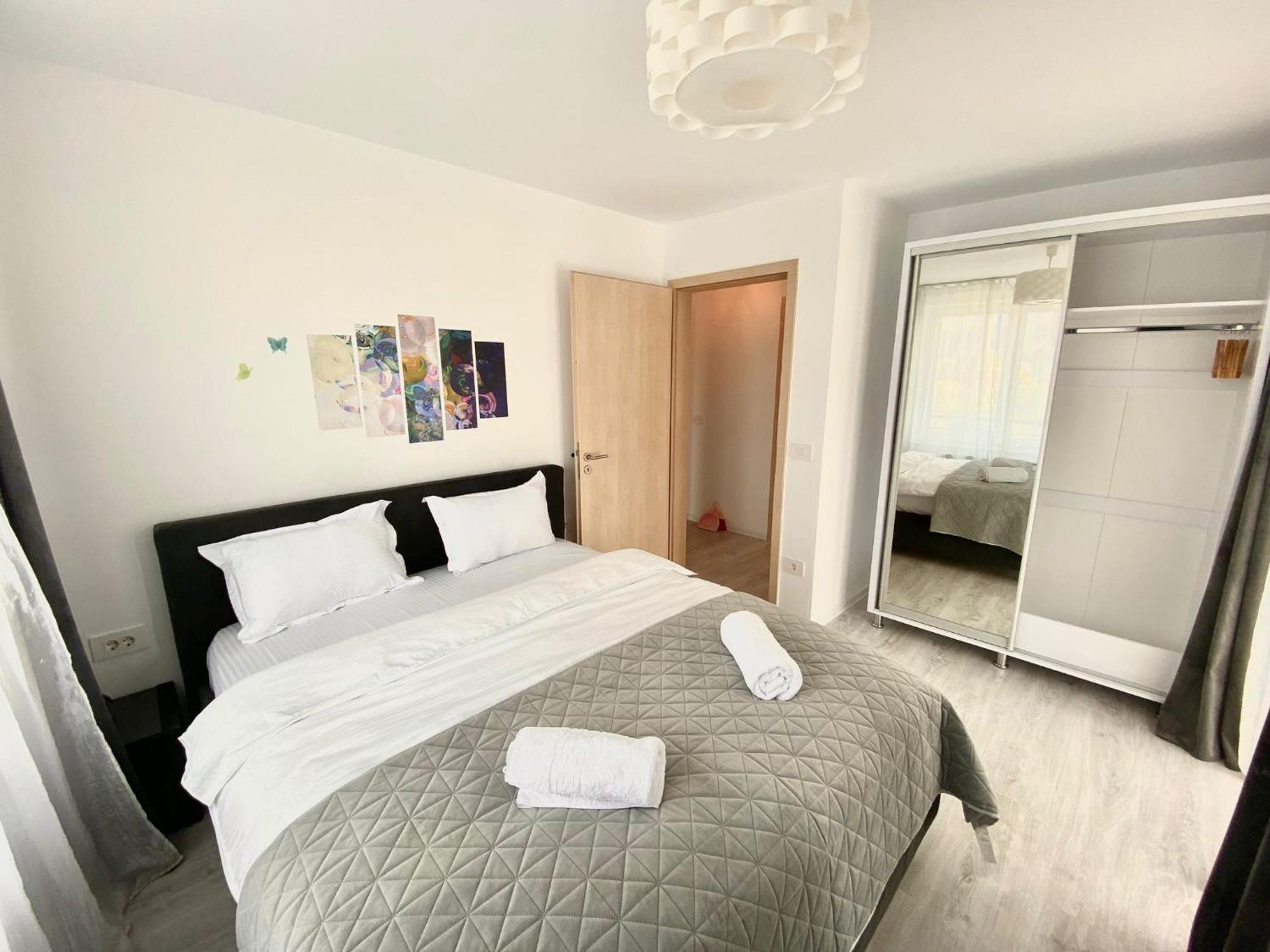 Jad - Luxury 3 & 2 In Kasper, Near Coresi Mall Brasov