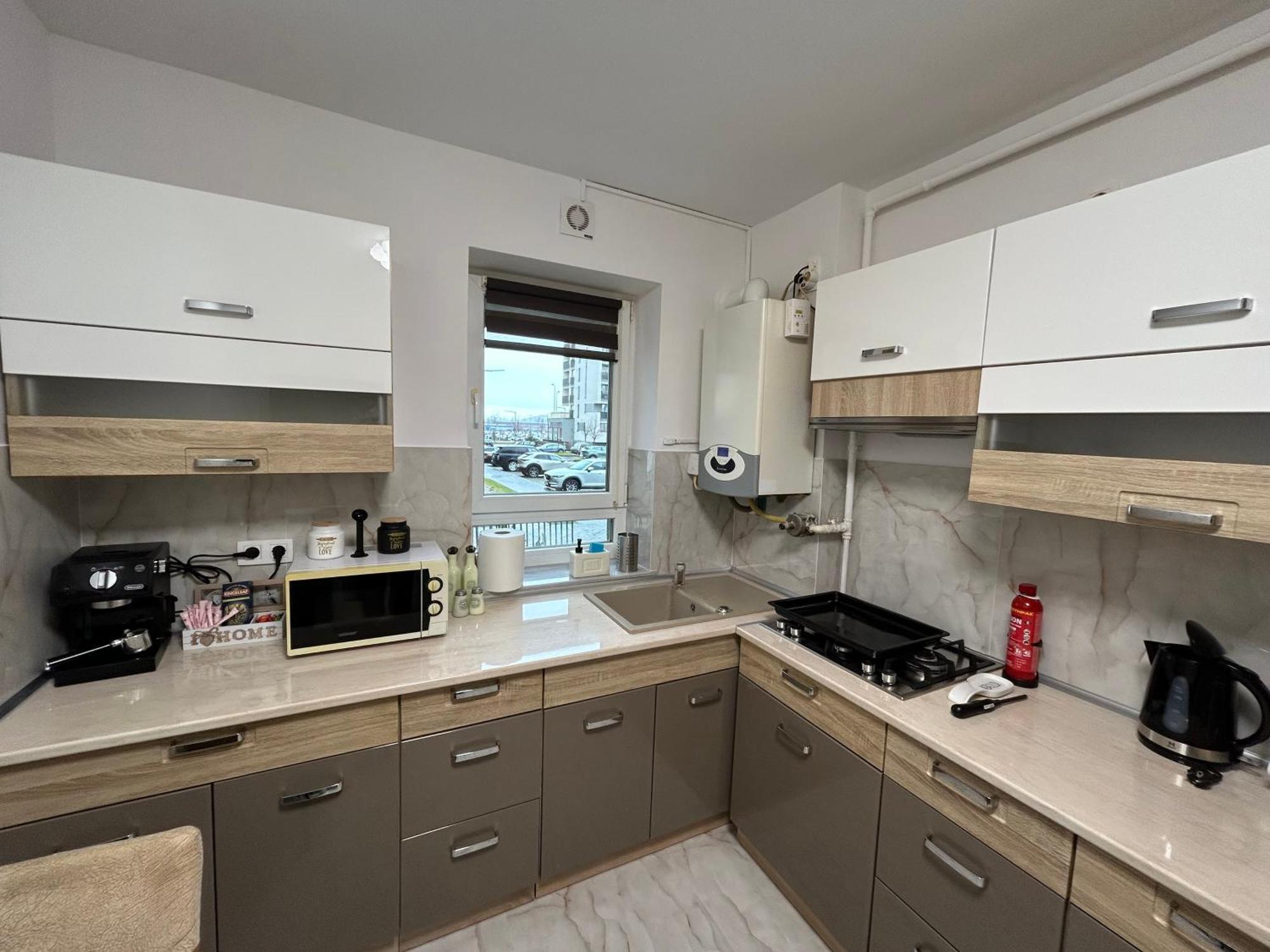 Apartment Jad - Luxury 3 & 2 In Kasper, Near Coresi Mall Brasov