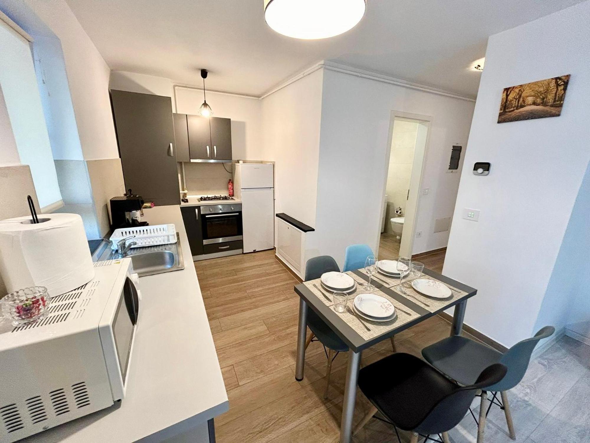 Jad - Luxury 3 & 2 In Kasper, Near Coresi Mall * Braşov